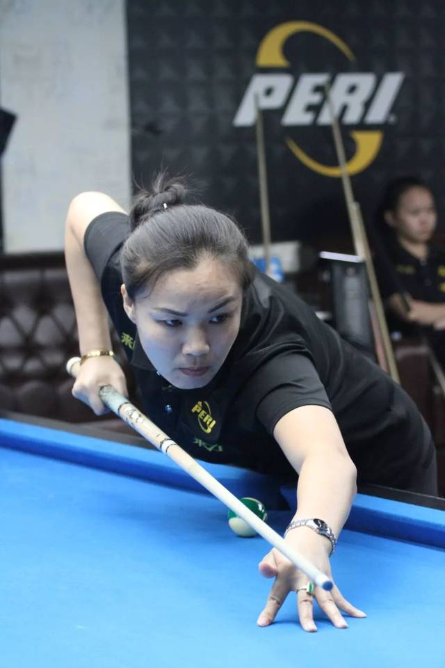 台上晒出精 台上晒出精