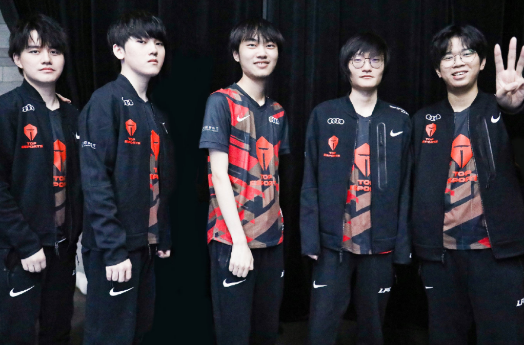 了浓墨重彩 了浓墨重彩